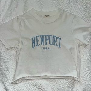 Brandy Melville cropped Newport tee